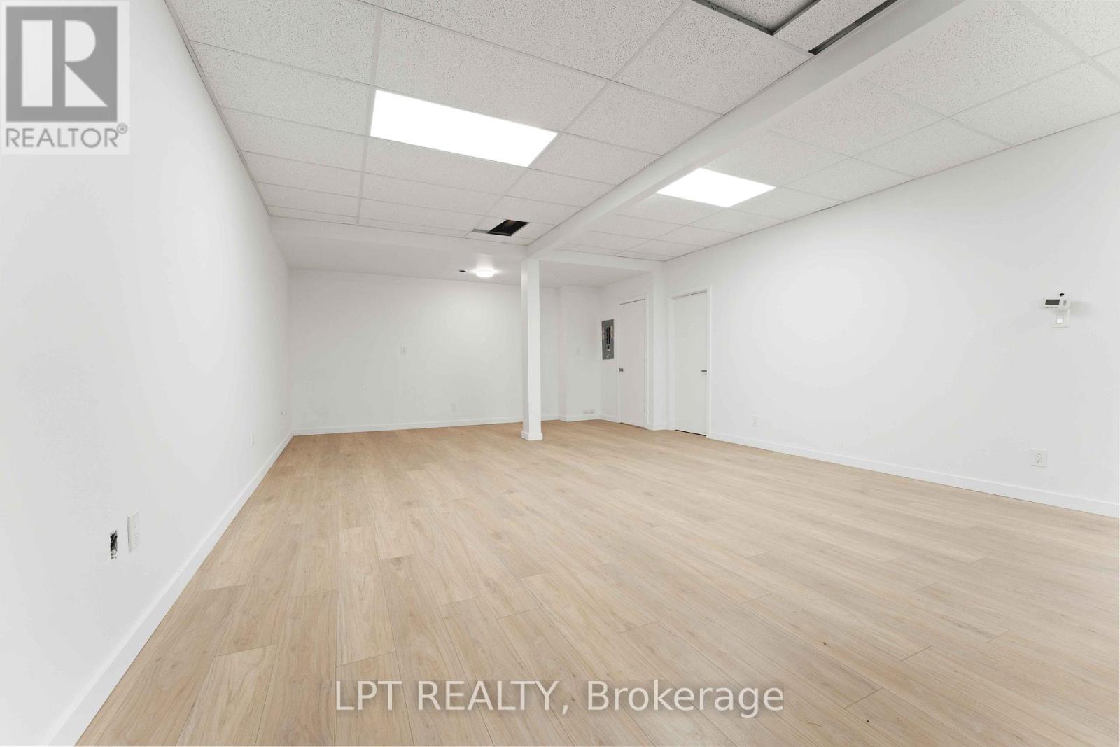 12 - 81 Auriga Drive, Ottawa, Ontario  K2E 7Y5 - Photo 11 - X12645402