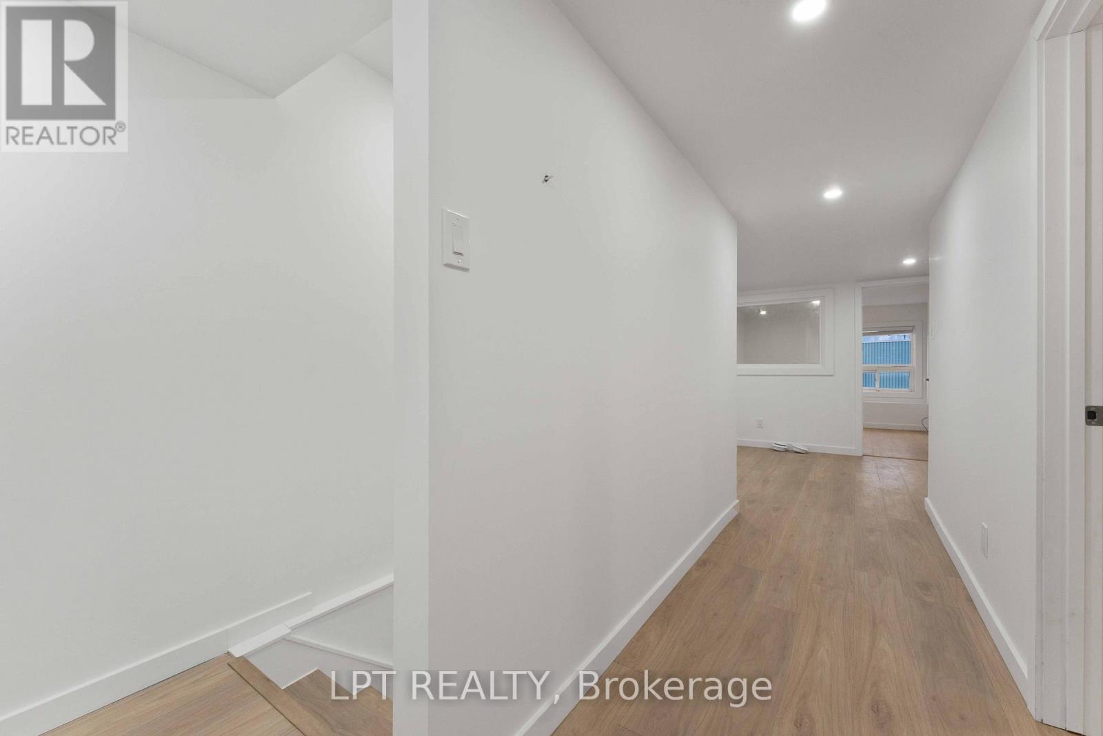 12 - 81 Auriga Drive, Ottawa, Ontario  K2E 7Y5 - Photo 22 - X12645402