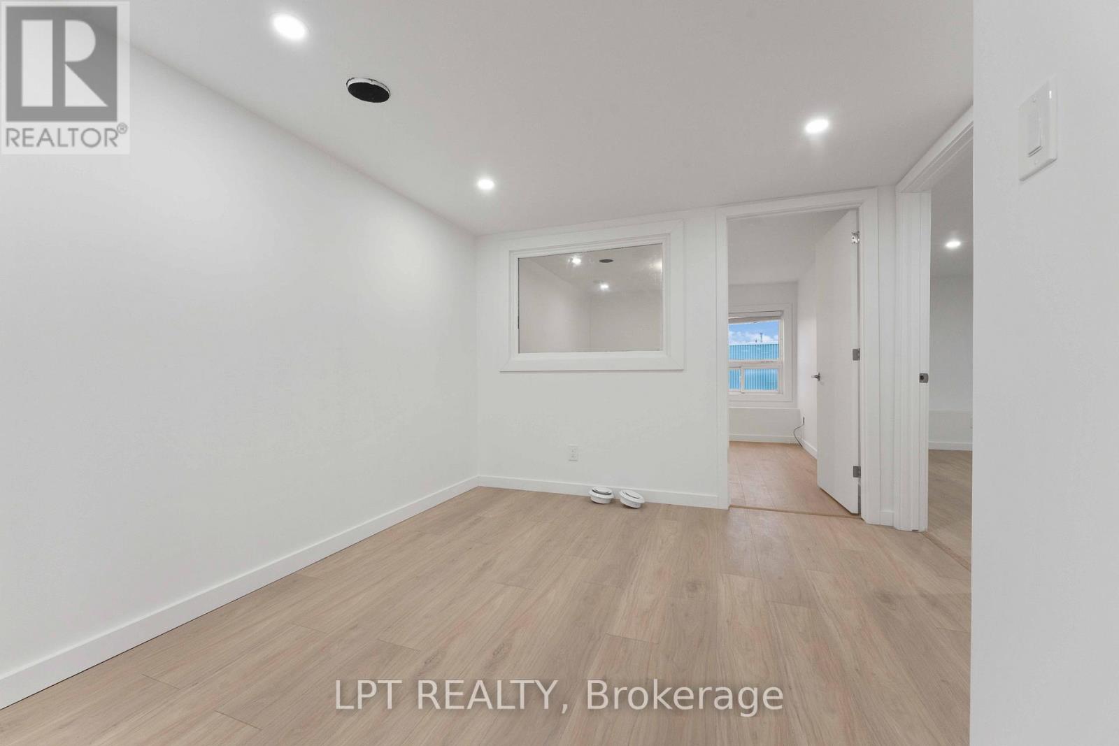 12 - 81 Auriga Drive, Ottawa, Ontario  K2E 7Y5 - Photo 23 - X12645402