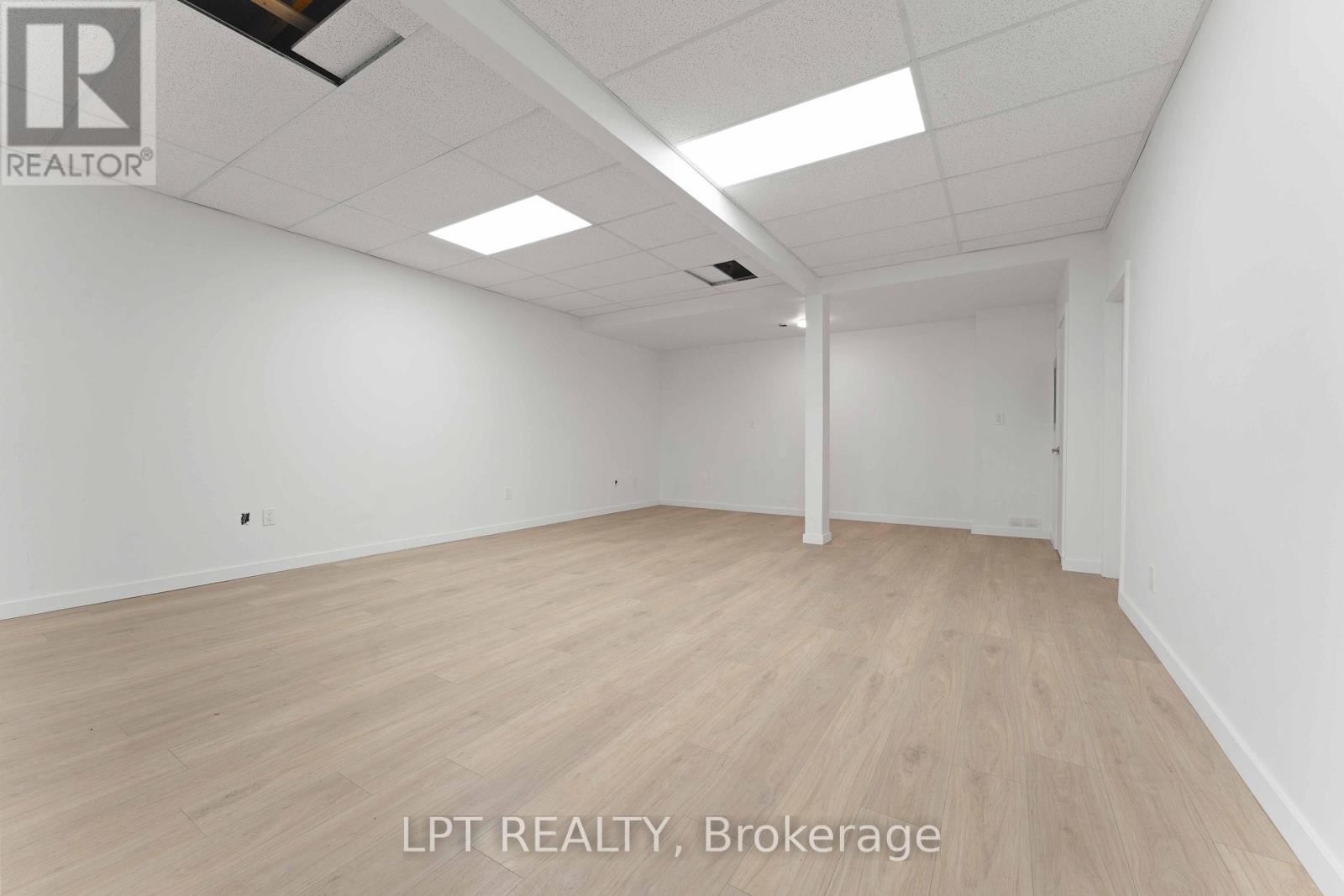 12 - 81 Auriga Drive, Ottawa, Ontario  K2E 7Y5 - Photo 9 - X12645402