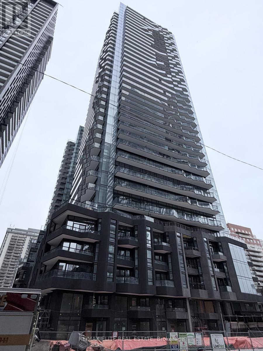 2011s - 110 Broadway Avenue, Toronto, Ontario  M4P 1V3 - Photo 1 - C12645400