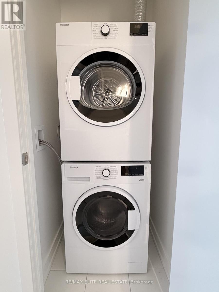 2011s - 110 Broadway Avenue, Toronto, Ontario  M4P 1V3 - Photo 12 - C12645400