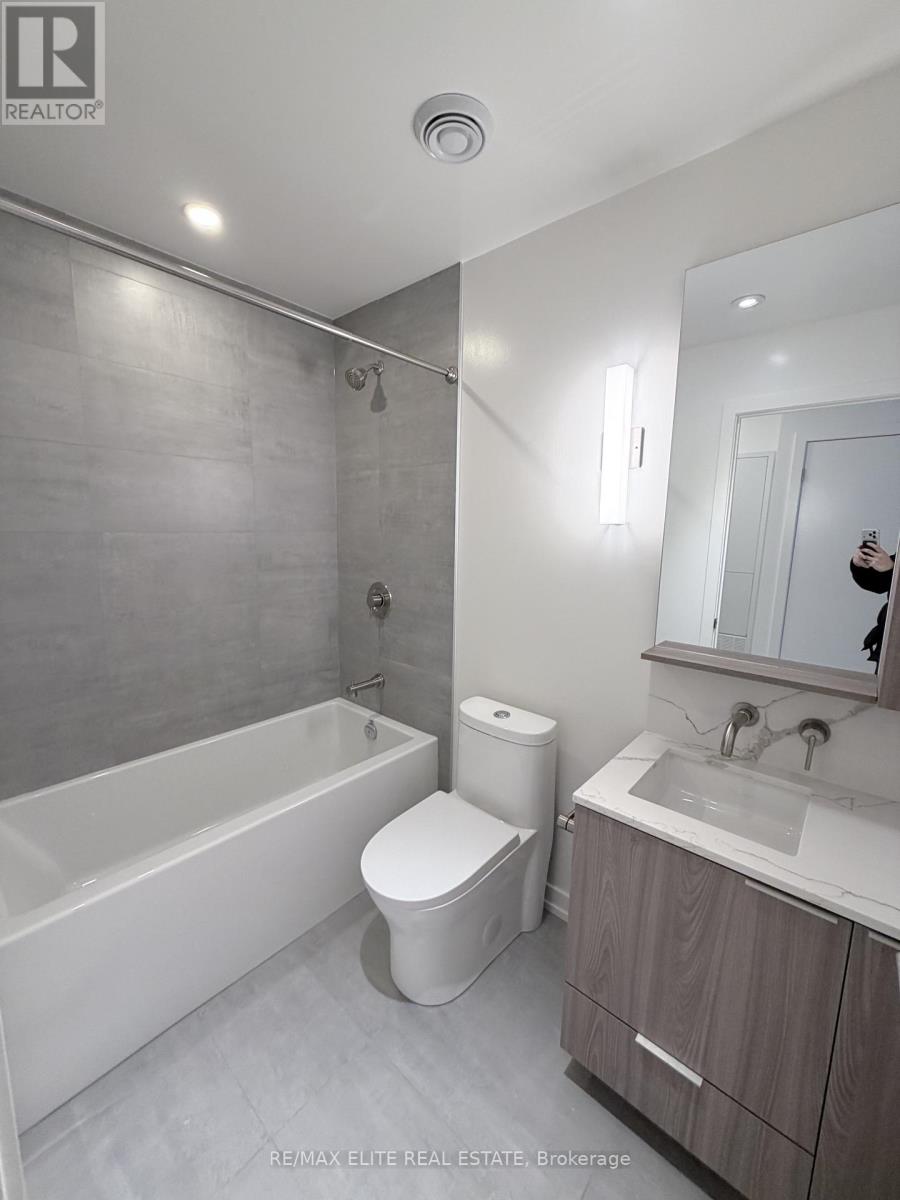 2011s - 110 Broadway Avenue, Toronto, Ontario  M4P 1V3 - Photo 13 - C12645400