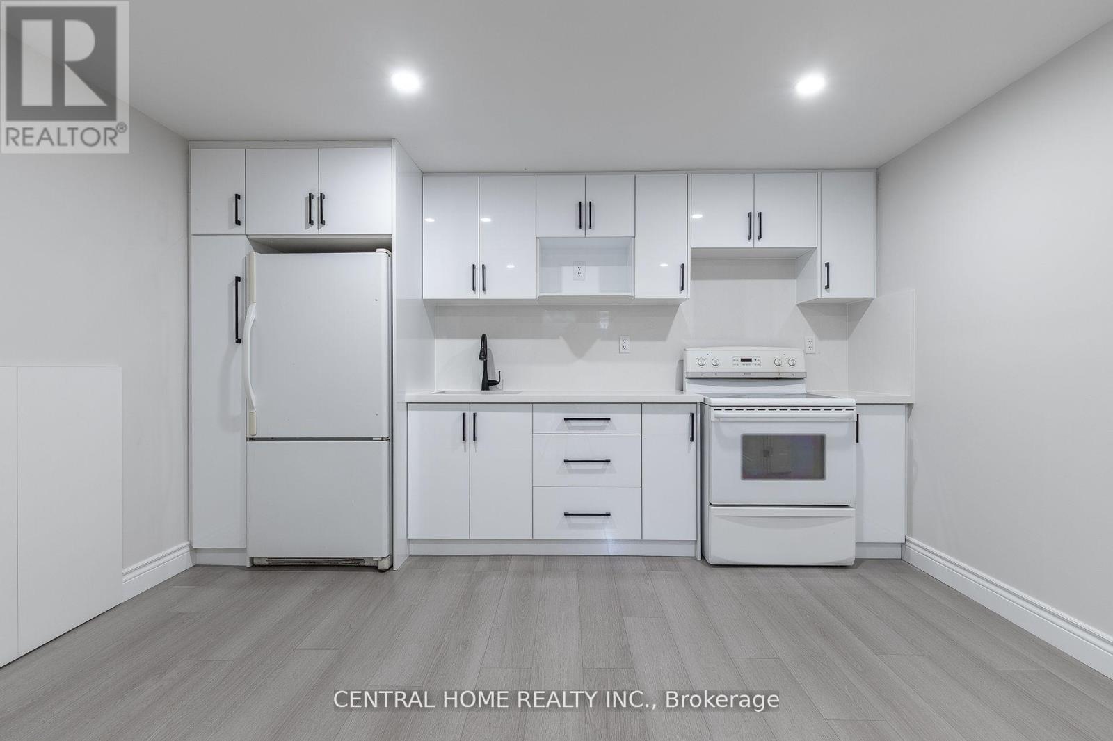 Bsmt - 19 Valleycrest Avenue, Markham, Ontario  L3P 1H6 - Photo 13 - N12645392