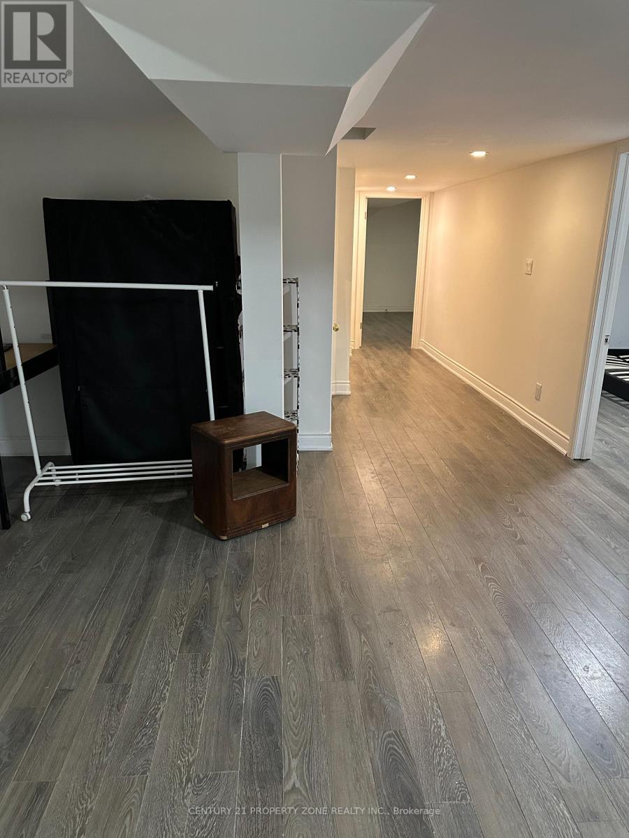 Lower Unit - 45 Cookview Drive, Brampton, Ontario  L6R 3T7 - Photo 10 - W12645388