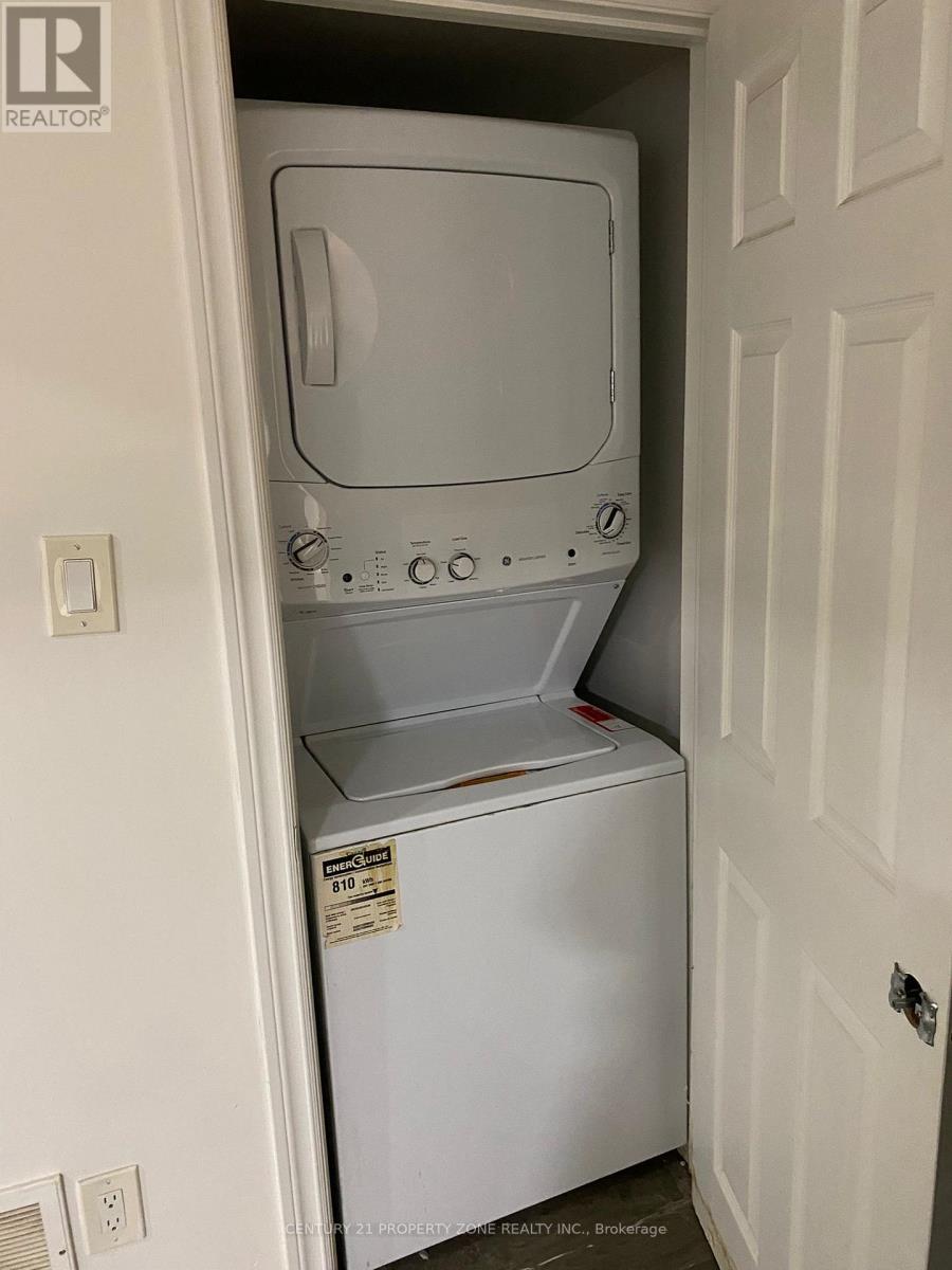 Lower Unit - 45 Cookview Drive, Brampton, Ontario  L6R 3T7 - Photo 12 - W12645388