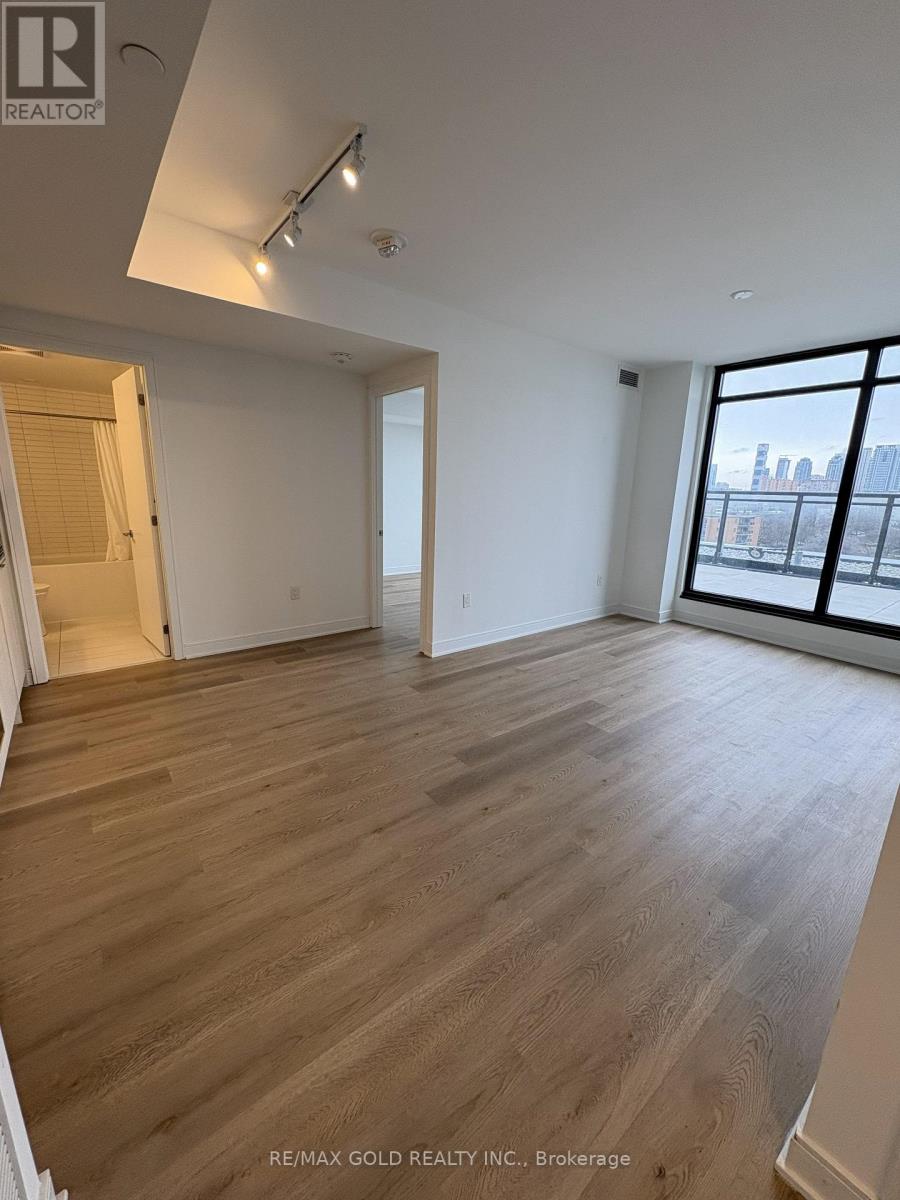 803 - 86 Dundas Street, Mississauga, Ontario  L5A 0B1 - Photo 5 - W12645396