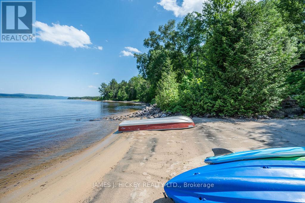 581 Rocky Point Lane, Deep River, Ontario  K0J 1P0 - Photo 3 - X12645418