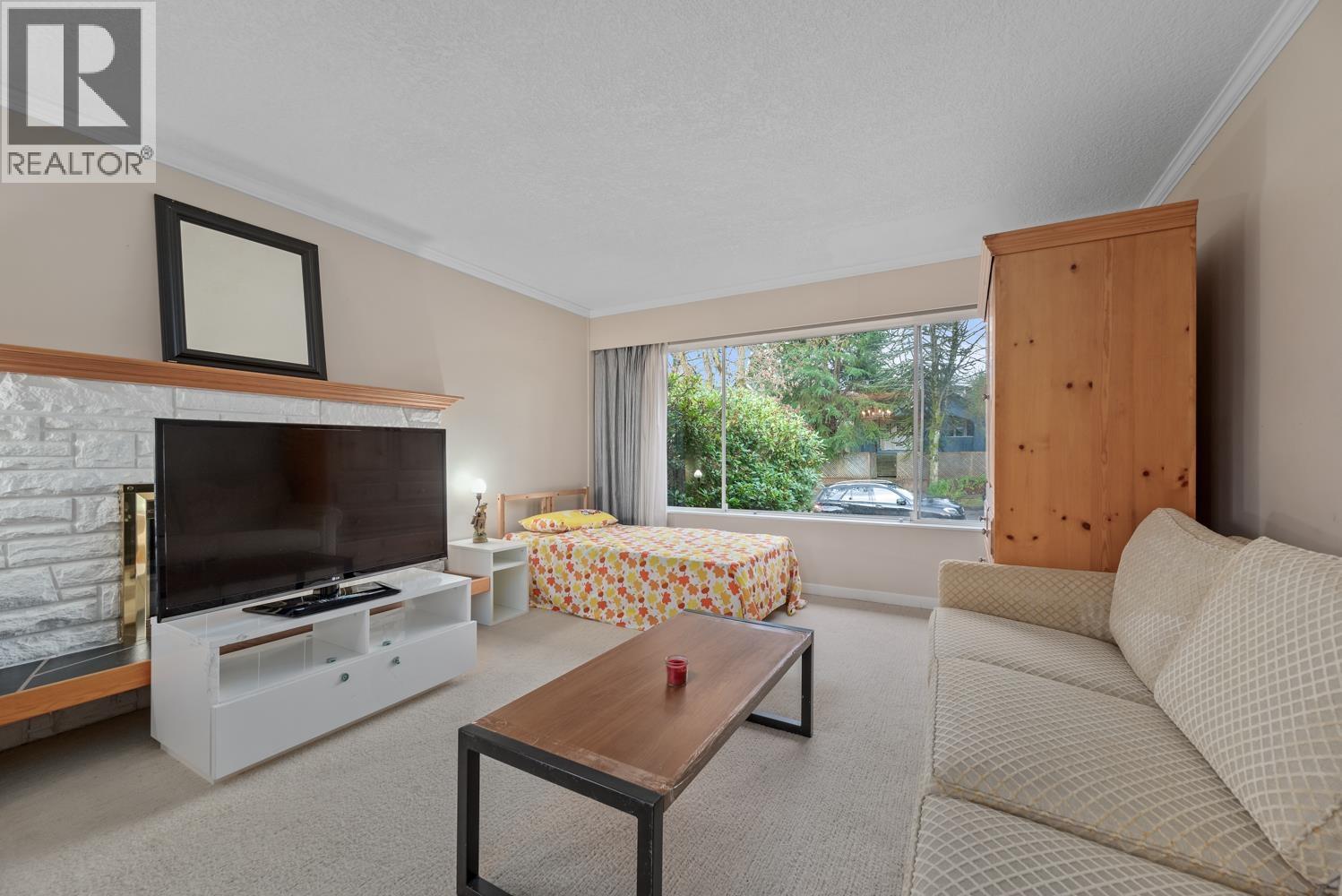 3845 W 14th, Vancouver, British Columbia  V6R 2X1 - Photo 2 - R3074665