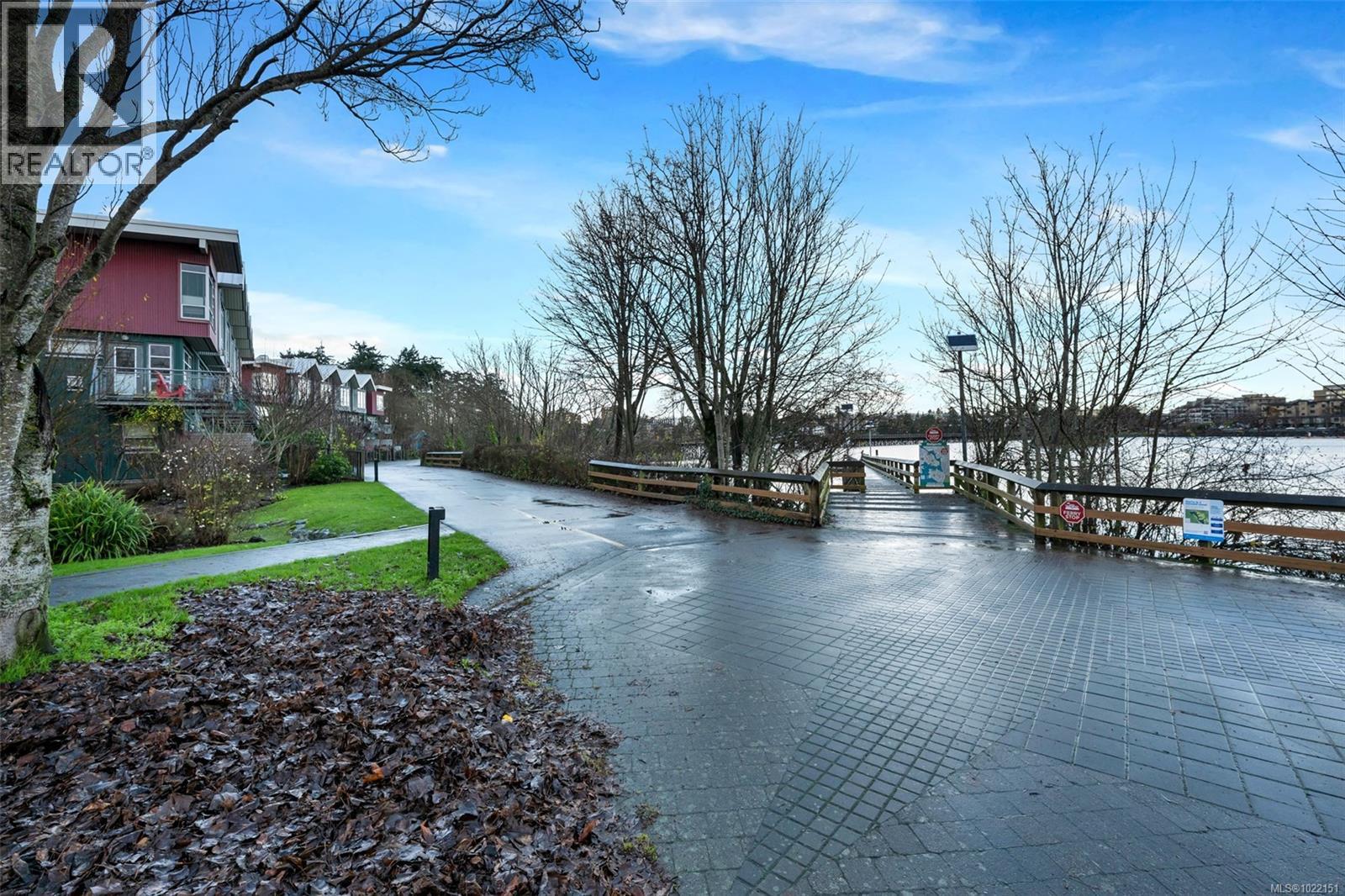 311 90 Regatta Landing, Victoria, British Columbia  V9A 7R2 - Photo 22 - 1022151