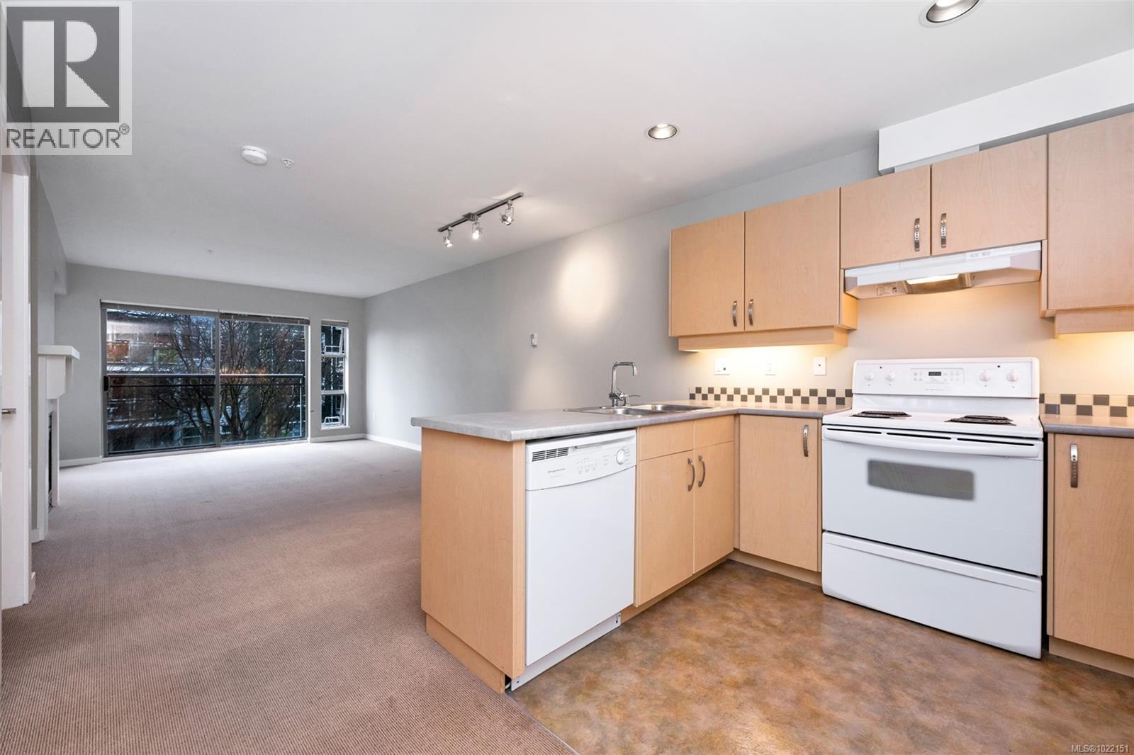 311 90 Regatta Landing, Victoria, British Columbia  V9A 7R2 - Photo 9 - 1022151