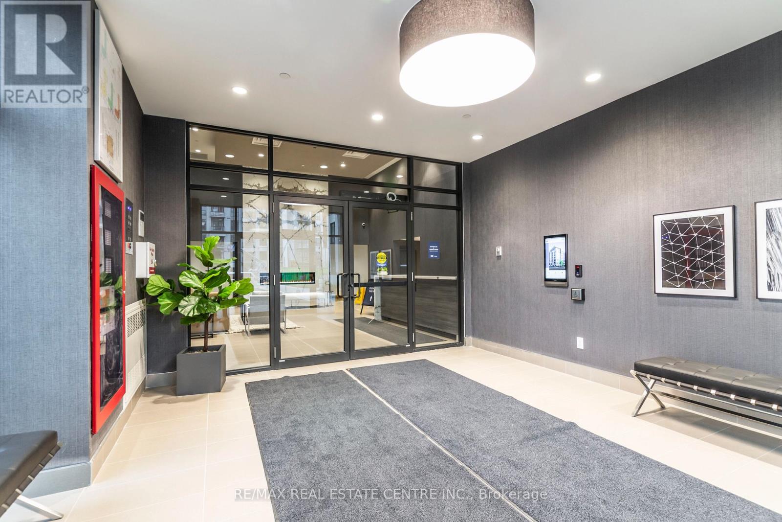 207 - 460 Gordon Krantz Avenue, Milton, Ontario  L9E 1Z2 - Photo 8 - W12645426