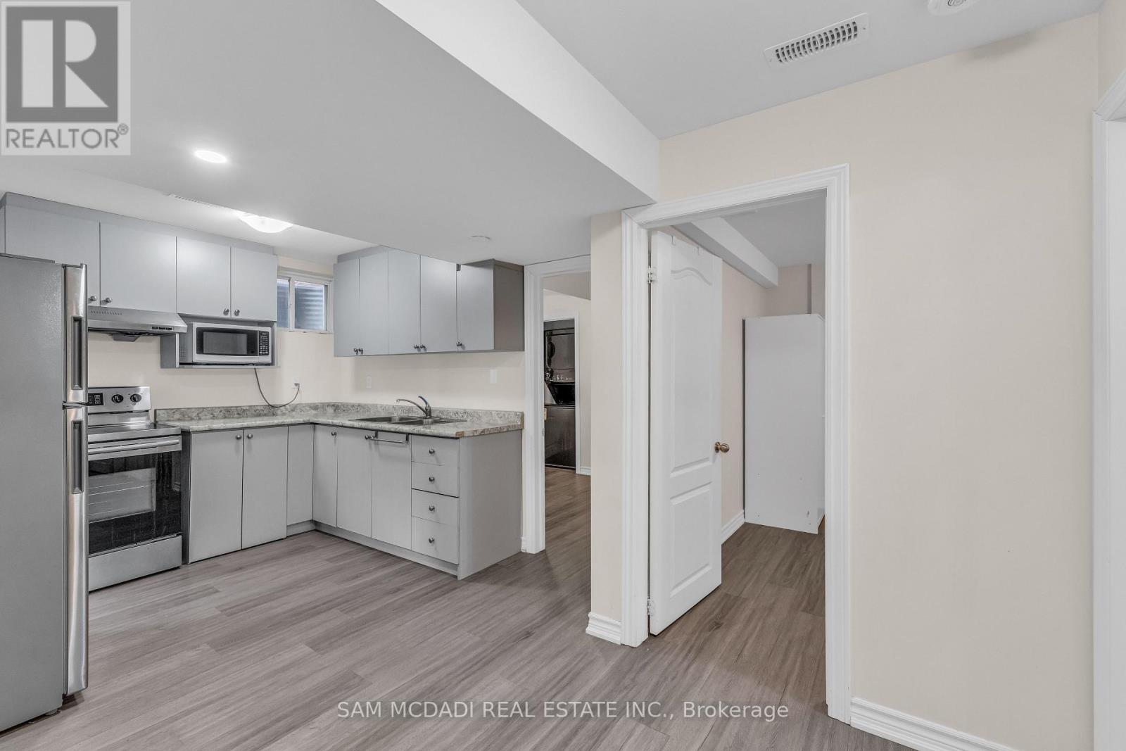 (Lower) - 266 Cedric Terrace, Milton, Ontario  L9T 8P1 - Photo 5 - W12645436