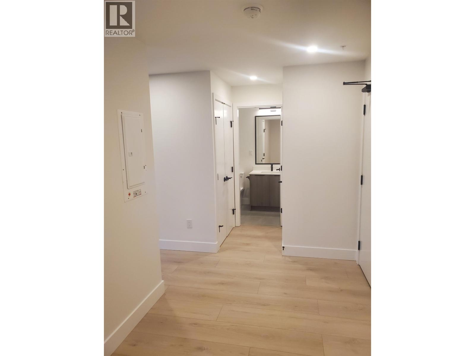 203 3105 St Johns Street, Port Moody, British Columbia  V3H 2C4 - Photo 18 - R3072449