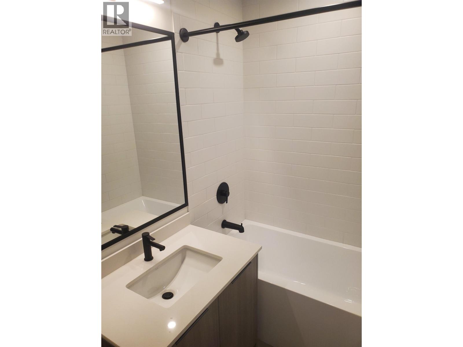 203 3105 St Johns Street, Port Moody, British Columbia  V3H 2C4 - Photo 24 - R3072449