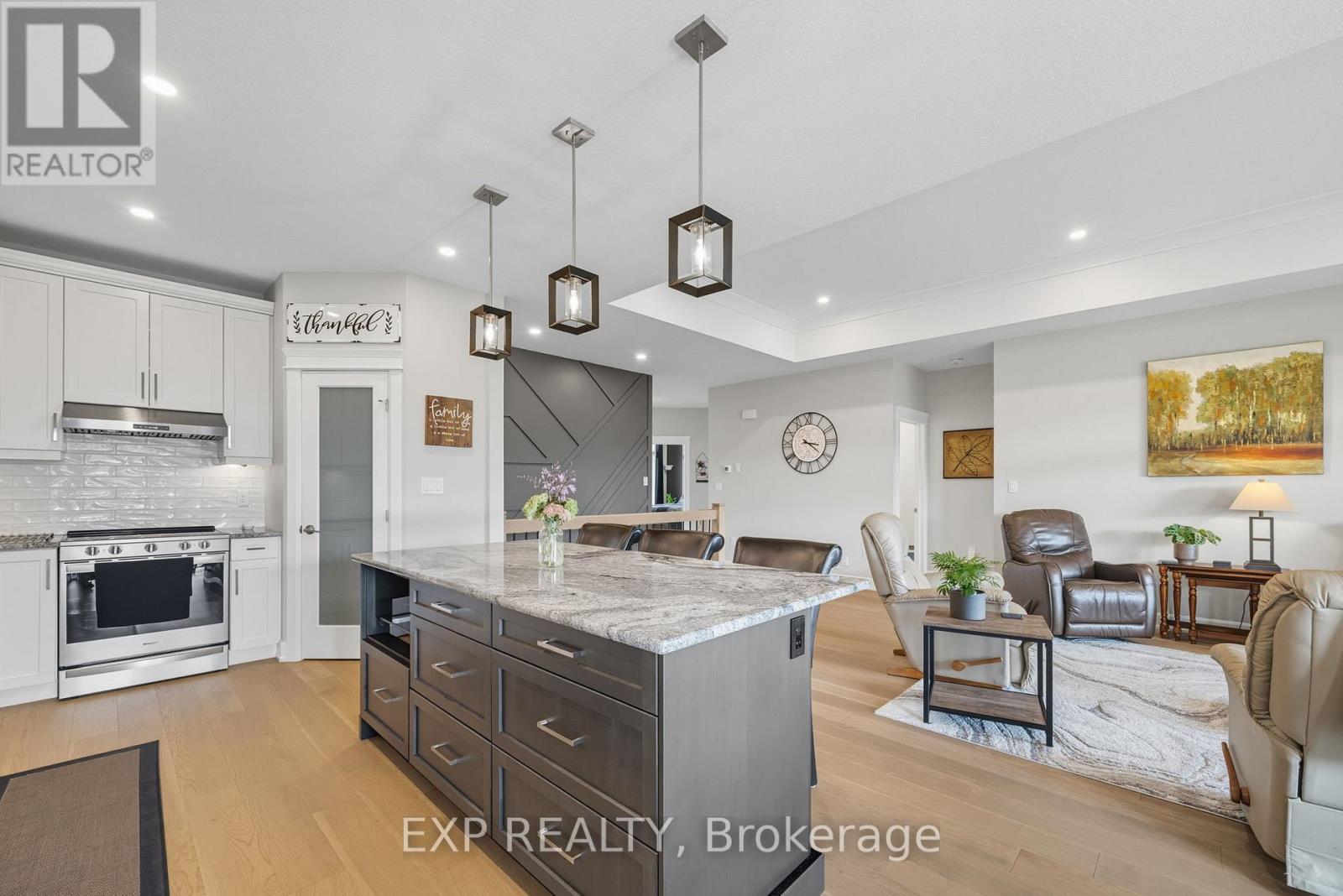 19 Statham Street, Strathroy-Caradoc, Ontario  N7G 0G2 - Photo 18 - X12645452