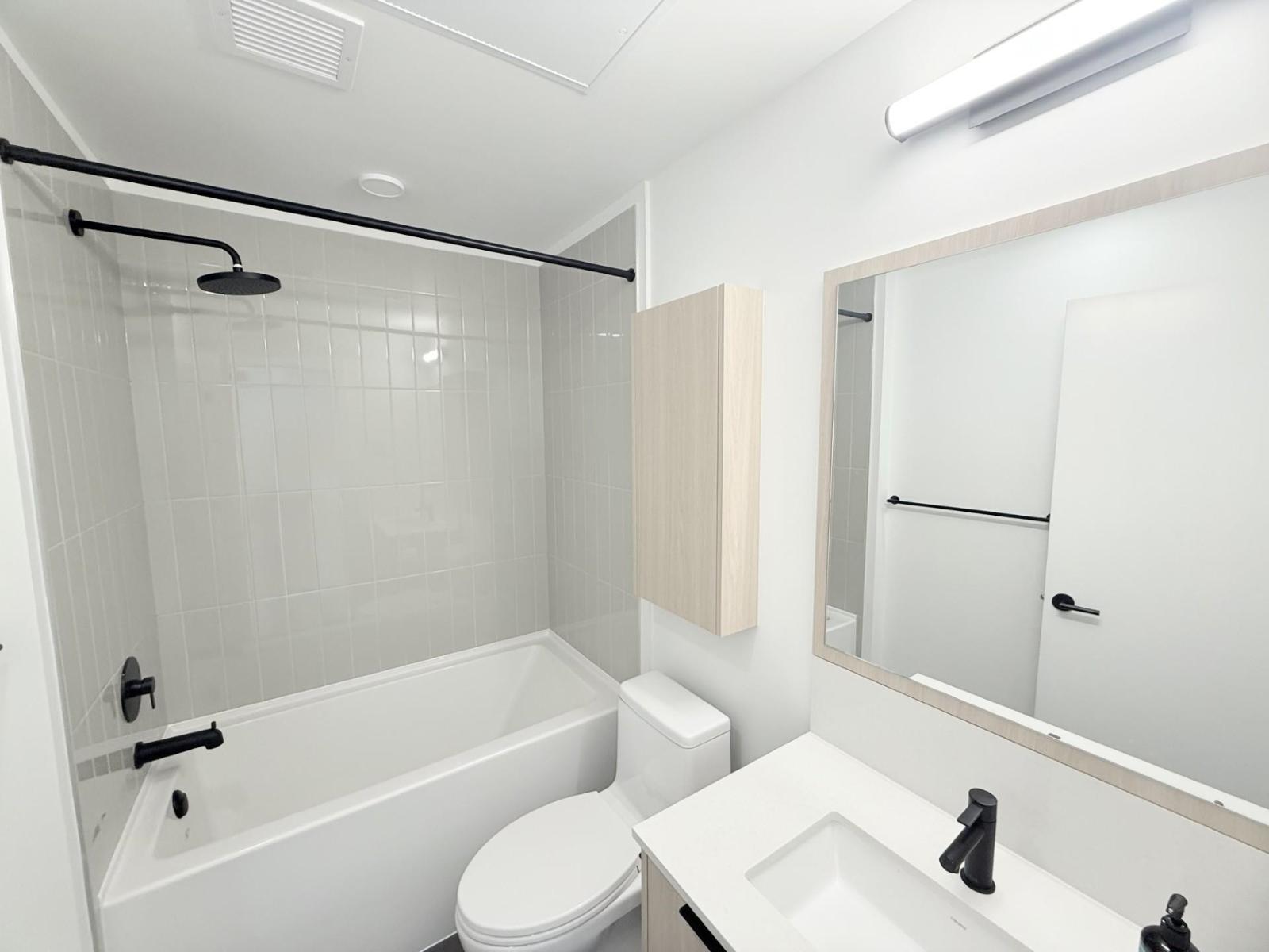 607 10466 138a Street, Surrey, British Columbia  V3T 0W3 - Photo 6 - R3072809