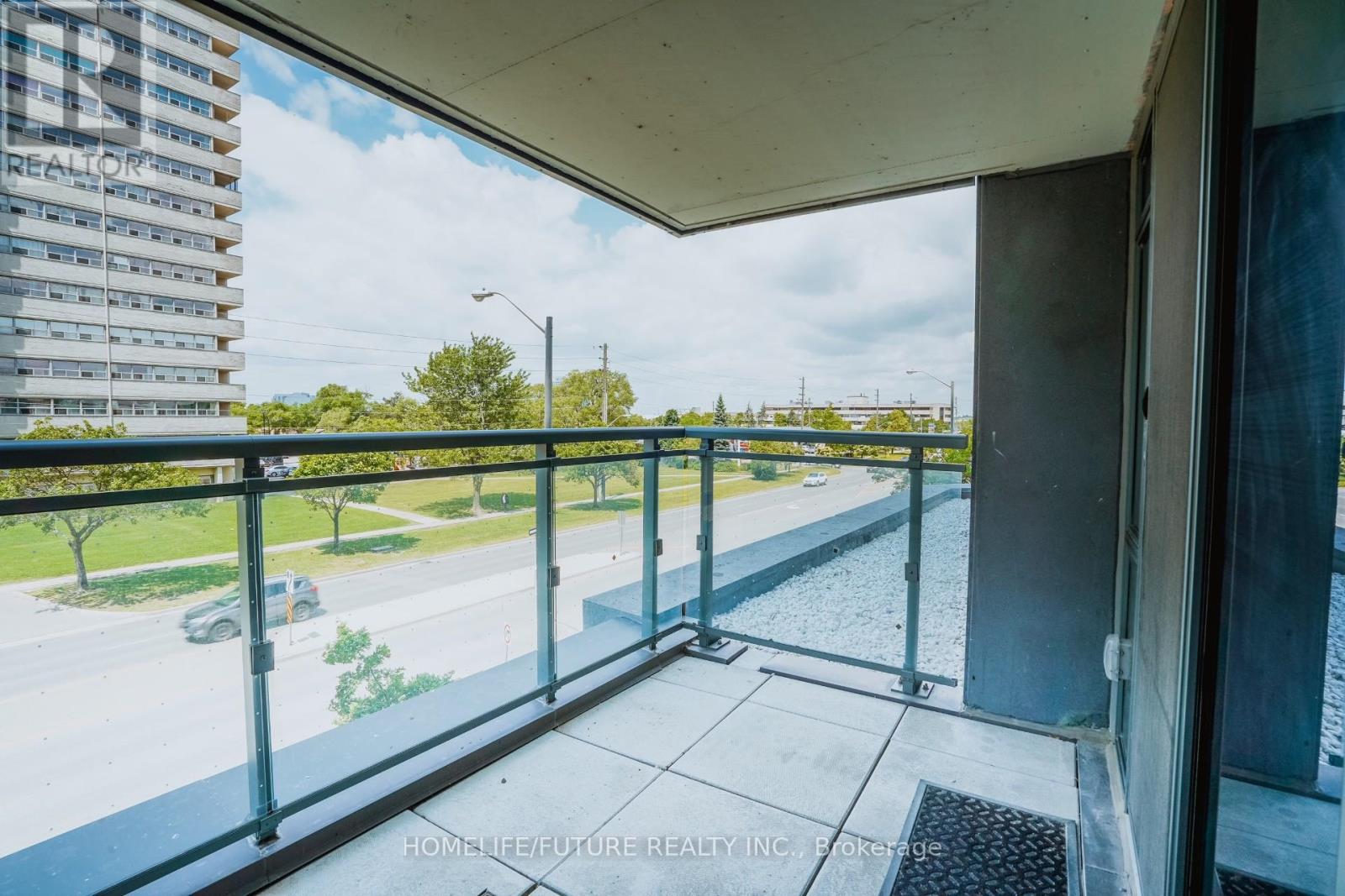 211 - 30 Meadowglen Place, Toronto, Ontario  M1G 0A6 - Photo 11 - E12645448