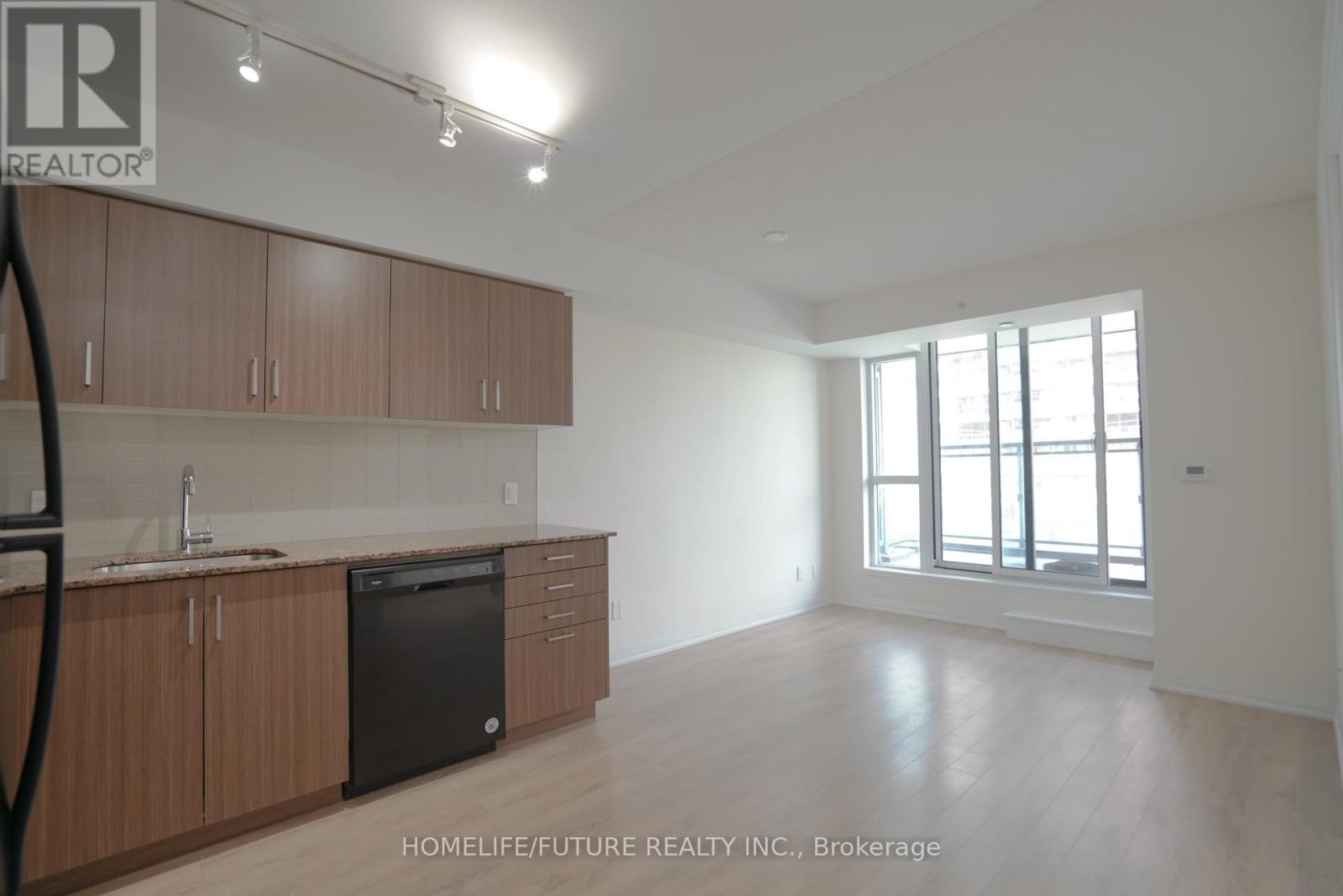 211 - 30 Meadowglen Place, Toronto, Ontario  M1G 0A6 - Photo 5 - E12645448