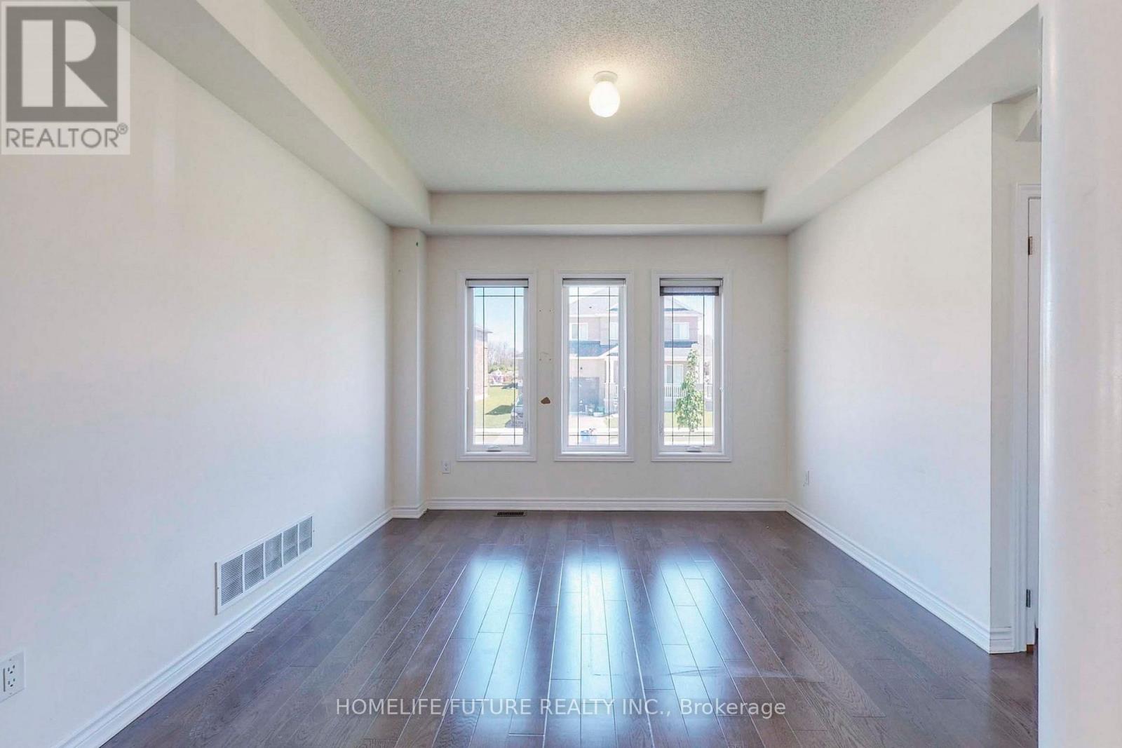 12 Mccaskell Street, Brock, Ontario  L0K 1A0 - Photo 4 - N12645446