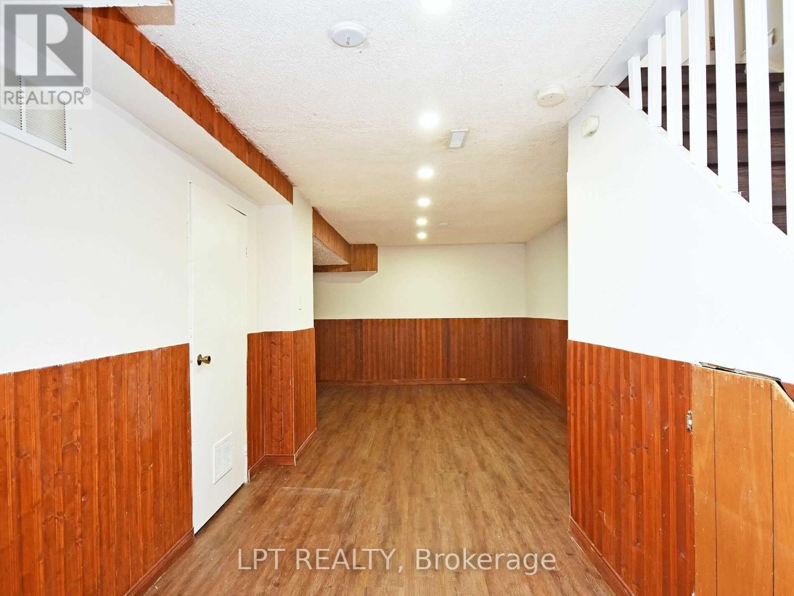 93 Martindale Crescent, Brampton, Ontario  L6X 2T8 - Photo 12 - W12645456