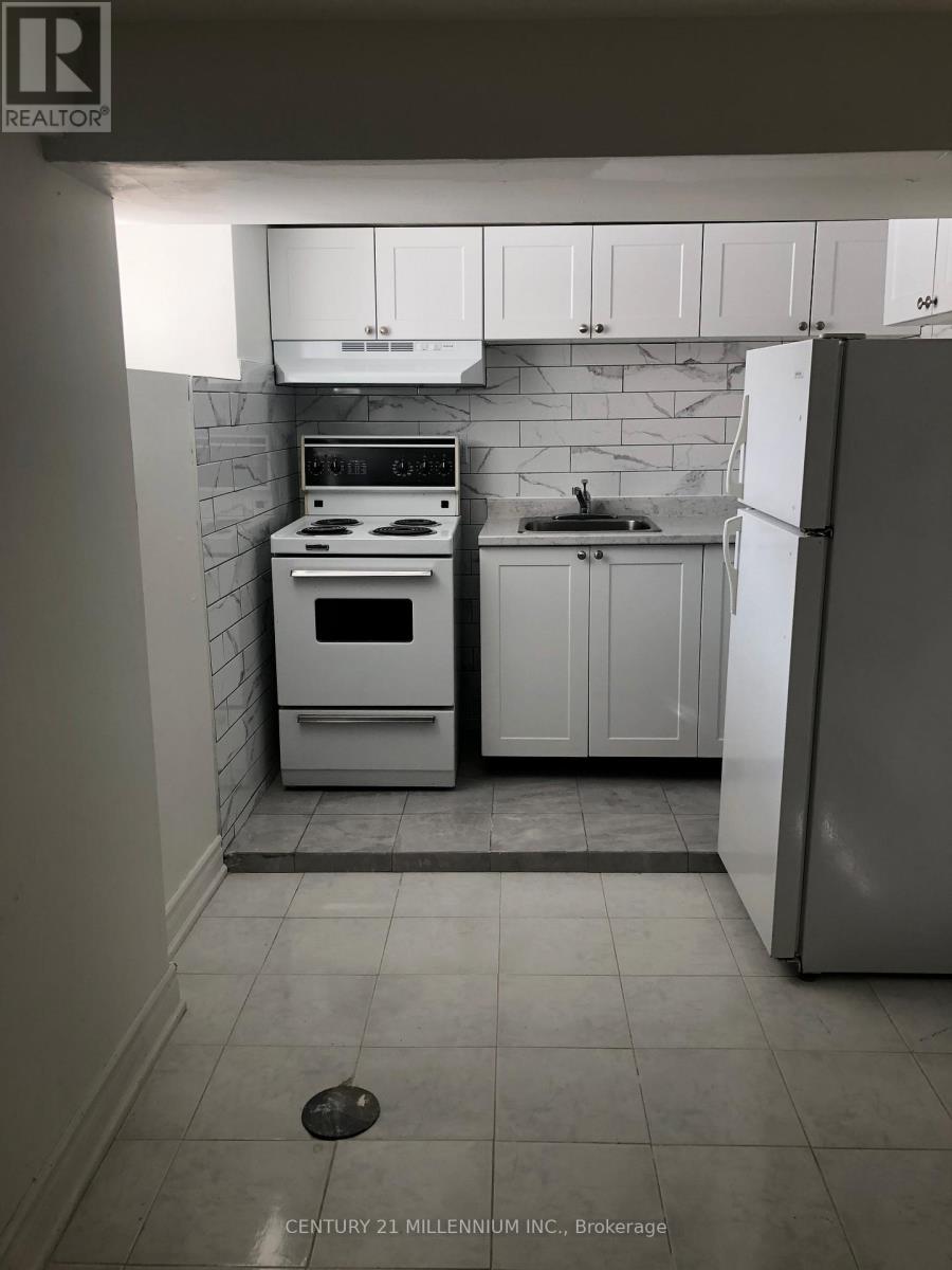 71 Clouston Avenue, Toronto, Ontario  M9N 1A8 - Photo 31 - W12645458