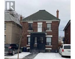 71 CLOUSTON AVENUE, Toronto, Ontario