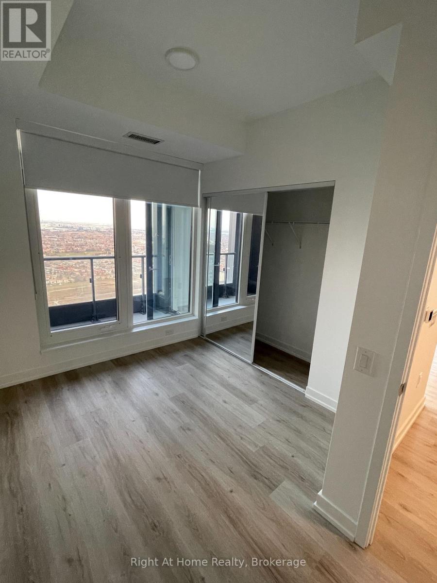 4103 - 395 Square One Drive, Mississauga, Ontario  L5B 0P6 - Photo 18 - W12645466