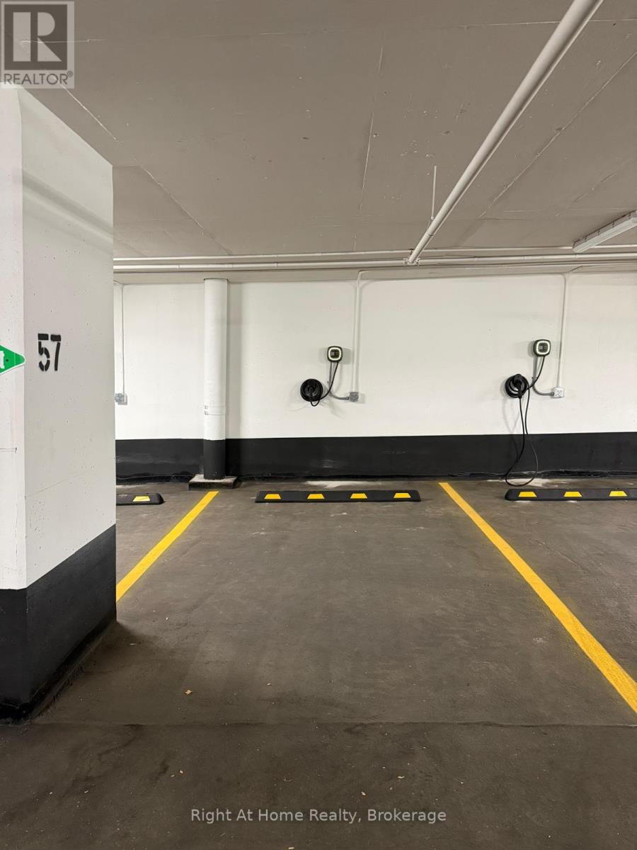 4103 - 395 Square One Drive, Mississauga, Ontario  L5B 0P6 - Photo 25 - W12645466