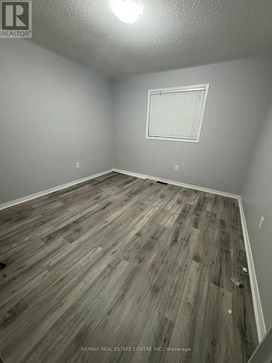 96 Luella Crescent, Brampton, Ontario  L7A 3H5 - Photo 20 - W12610160