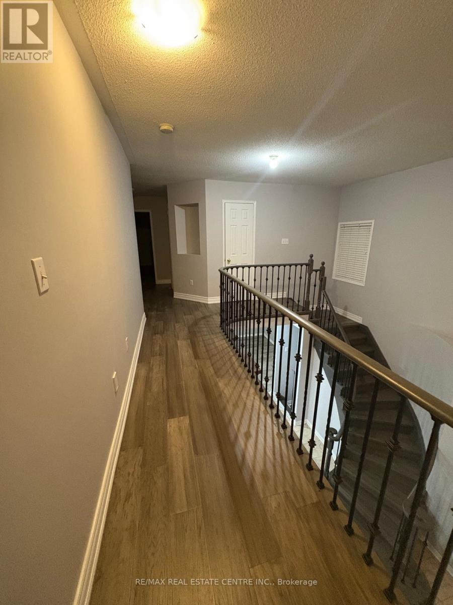 96 Luella Crescent, Brampton, Ontario  L7A 3H5 - Photo 19 - W12610160