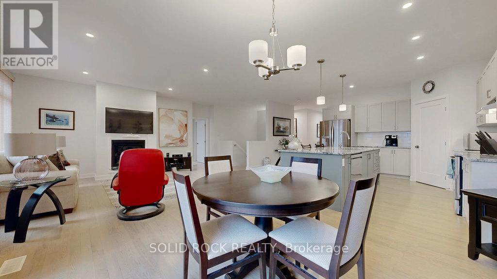 301 Wood Avenue, Smiths Falls, Ontario  K7A 5H4 - Photo 17 - X12645492