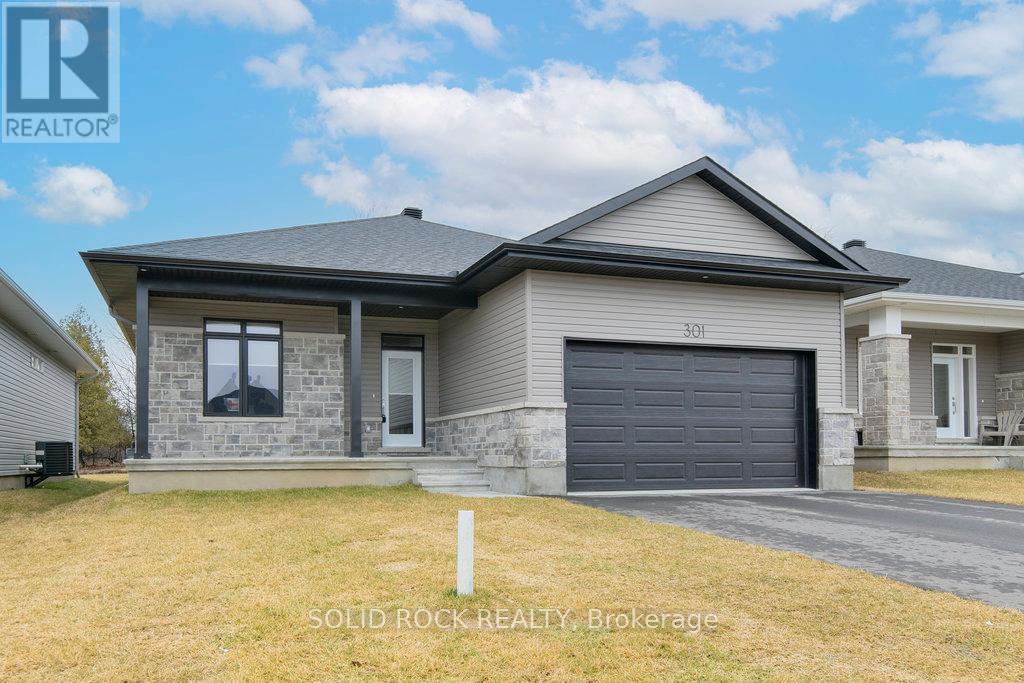 301 Wood Avenue, Smiths Falls, Ontario  K7A 5H4 - Photo 3 - X12645492