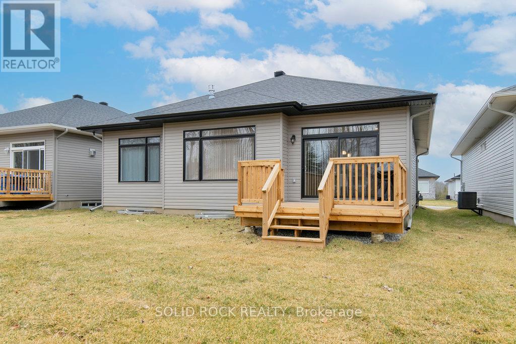 301 Wood Avenue, Smiths Falls, Ontario  K7A 5H4 - Photo 32 - X12645492