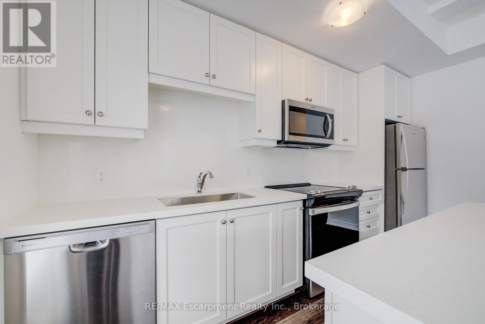 21 - 70 Kenesky Drive N, Hamilton, Ontario  L8B 2A9 - Photo 23 - X12645476