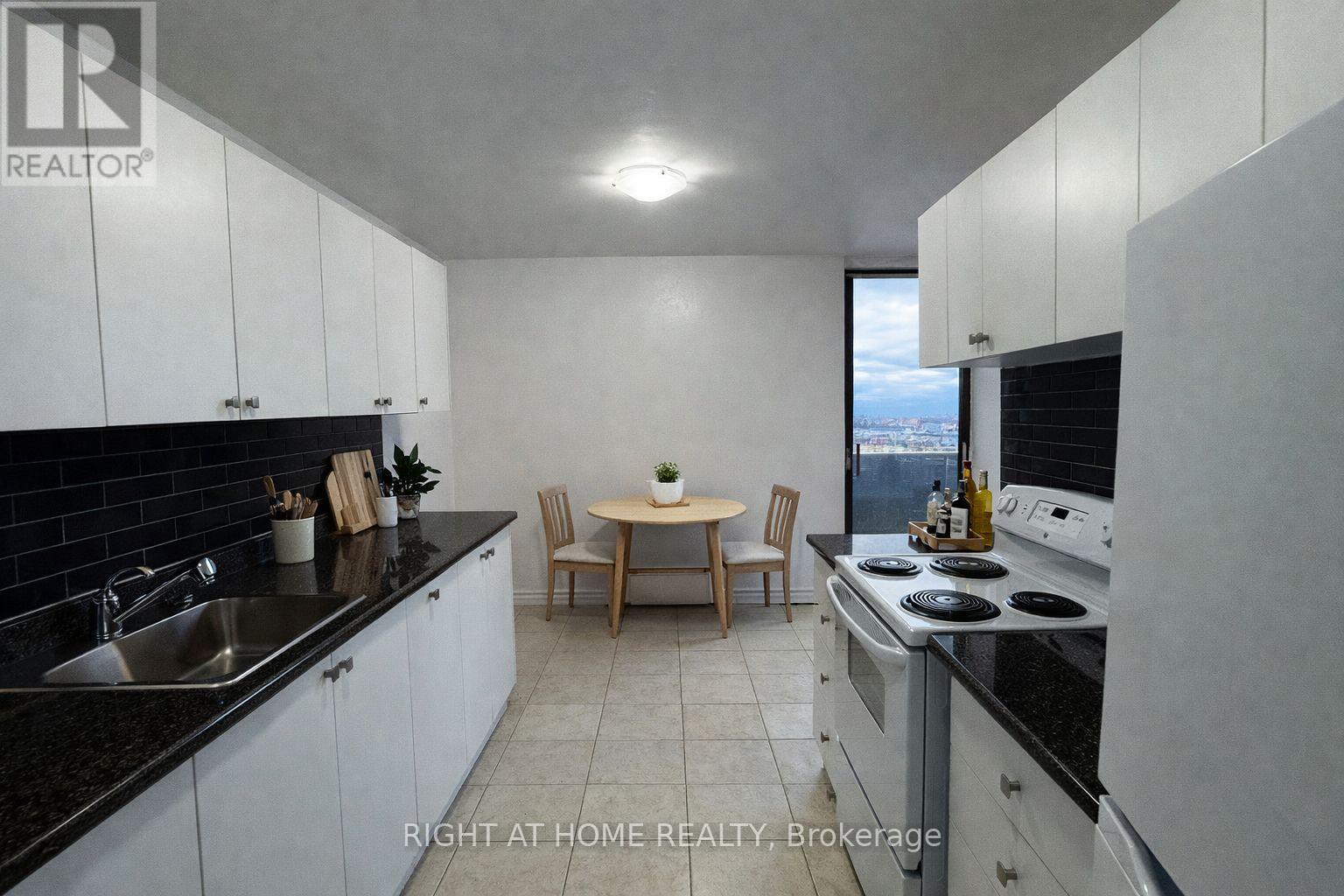 715 - 35 Confederation Drive, Toronto, Ontario  M1G 1A2 - Photo 3 - E12609444