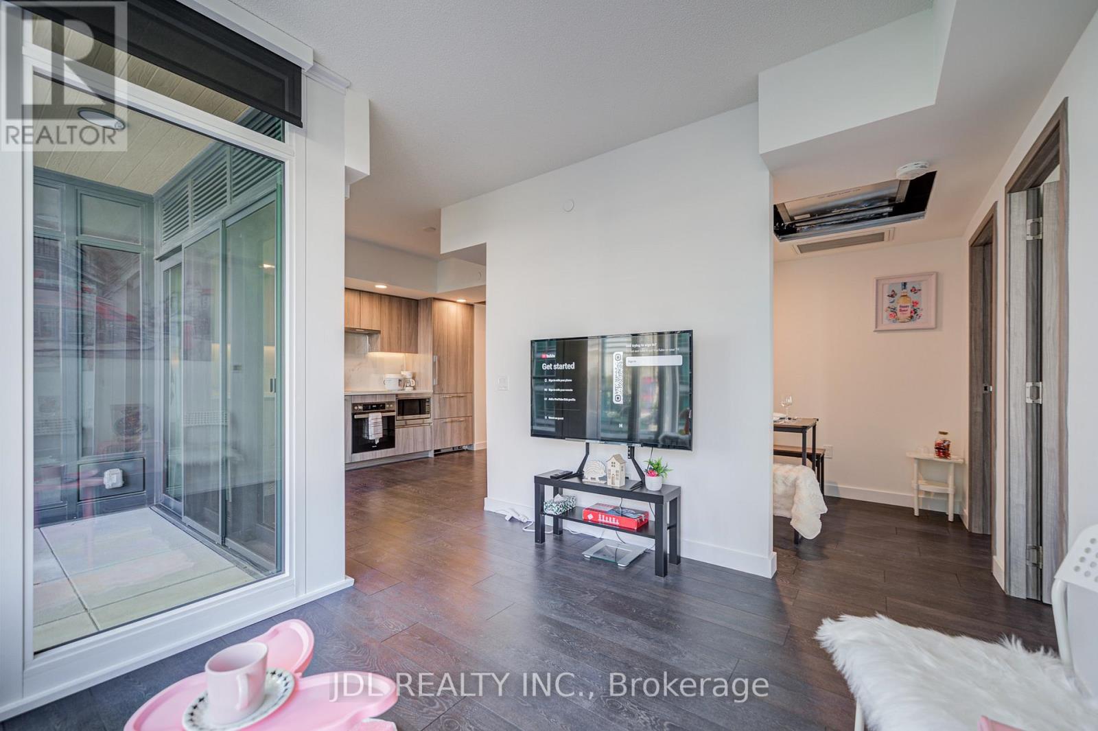 303 - 1 Concord Cityplace Way, Toronto, Ontario  M5V 0X3 - Photo 19 - C12645478