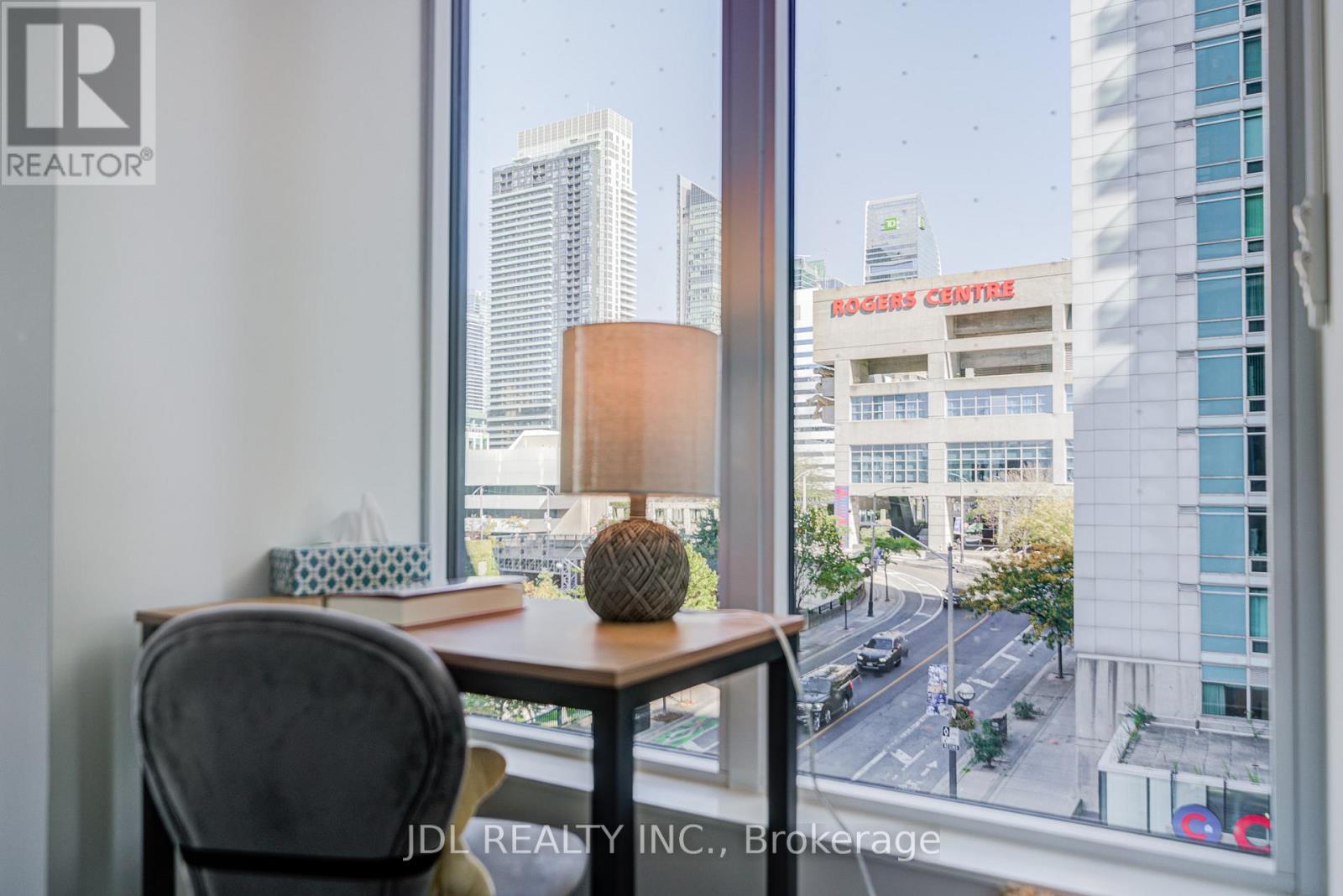 303 - 1 Concord Cityplace Way, Toronto, Ontario  M5V 0X3 - Photo 31 - C12645478