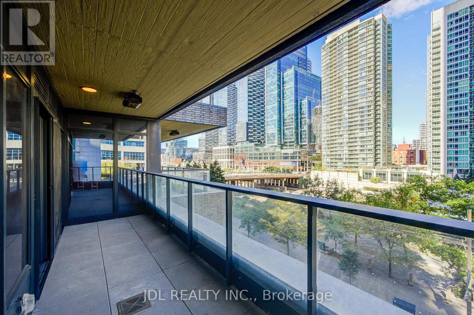 303 - 1 Concord Cityplace Way, Toronto, Ontario  M5V 0X3 - Photo 46 - C12645478