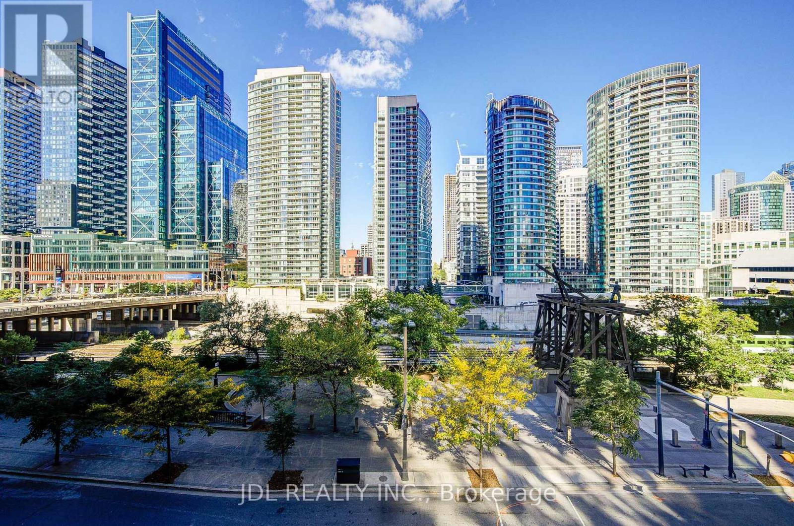 303 - 1 Concord Cityplace Way, Toronto, Ontario  M5V 0X3 - Photo 48 - C12645478