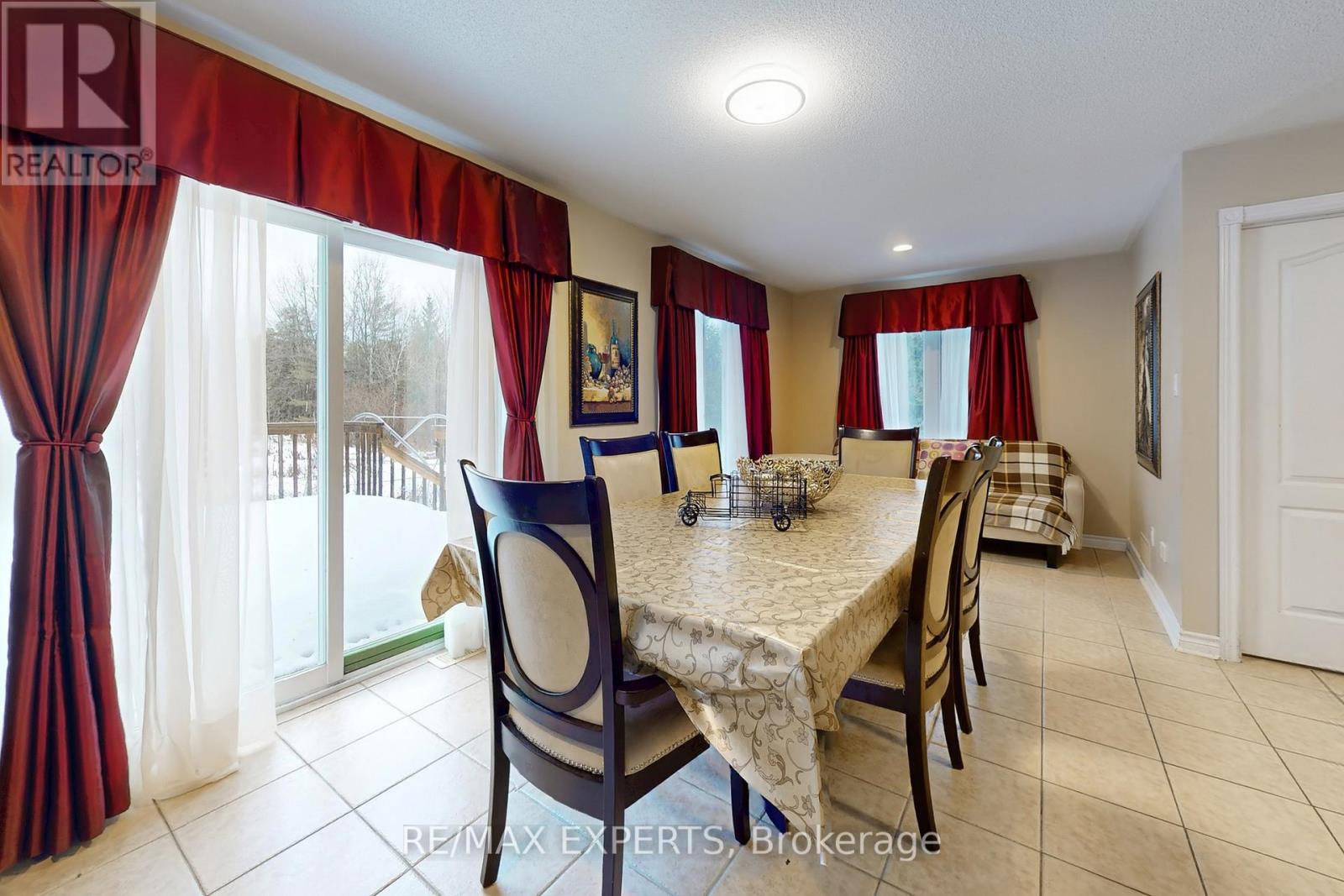 3180 Fleming Boulevard, Innisfil, Ontario  L9S 2Z1 - Photo 15 - N12645486