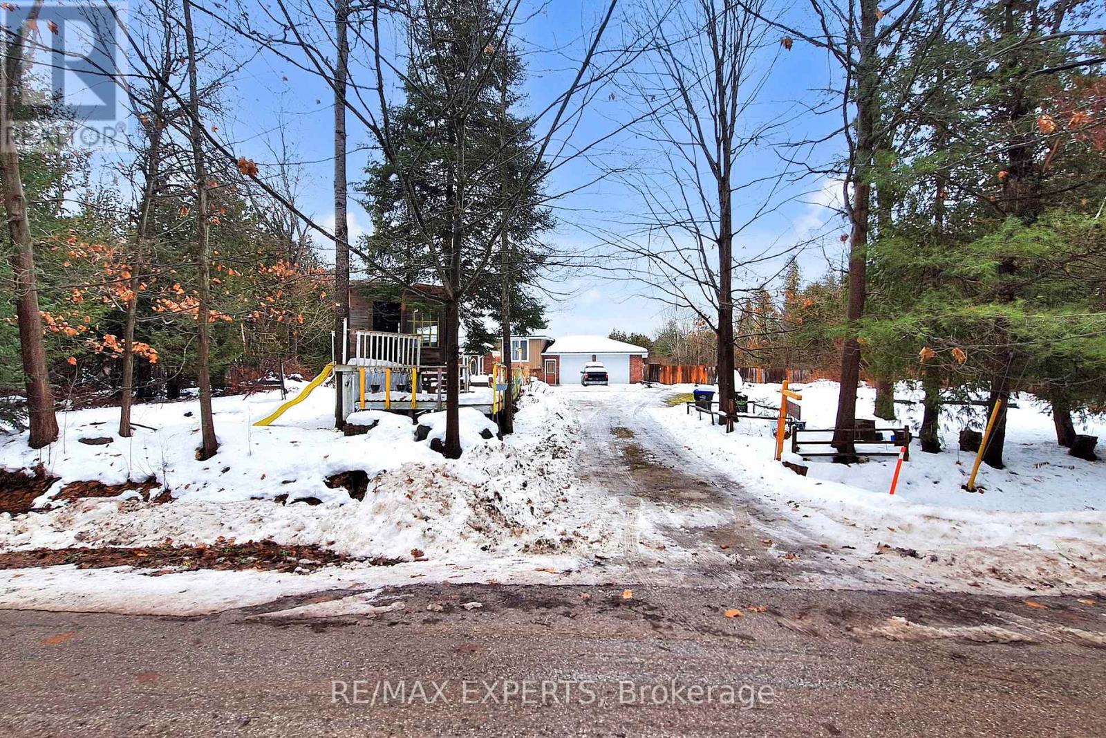 3180 Fleming Boulevard, Innisfil, Ontario  L9S 2Z1 - Photo 5 - N12645486