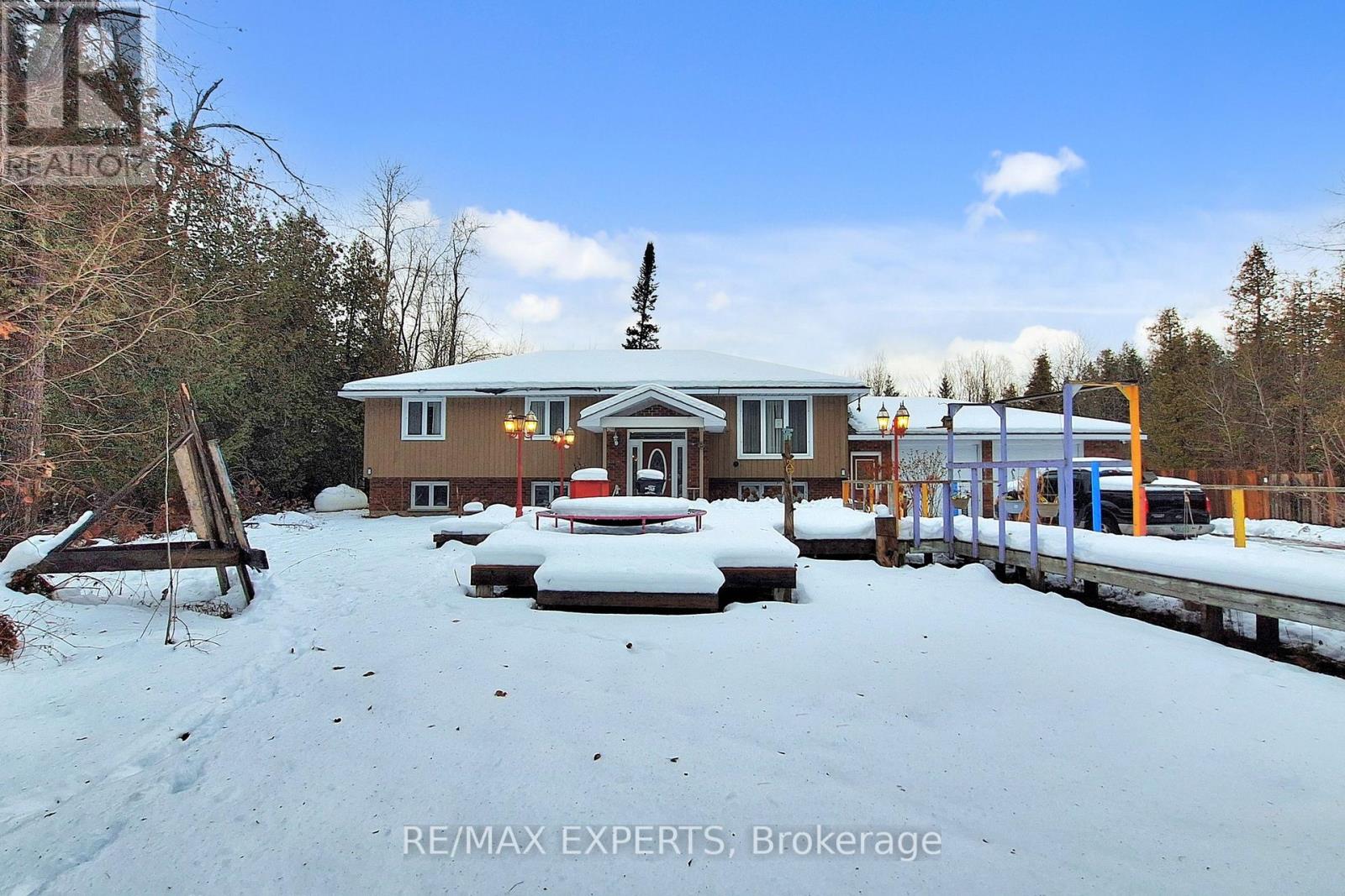 3180 Fleming Boulevard, Innisfil, Ontario  L9S 2Z1 - Photo 6 - N12645486