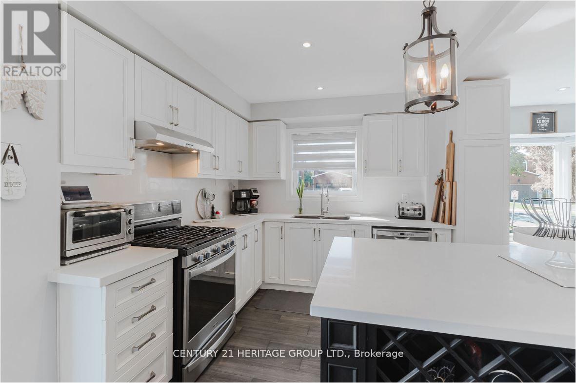 147 Pentland Crescent, Vaughan, Ontario  L6A 1T4 - Photo 7 - N12645508