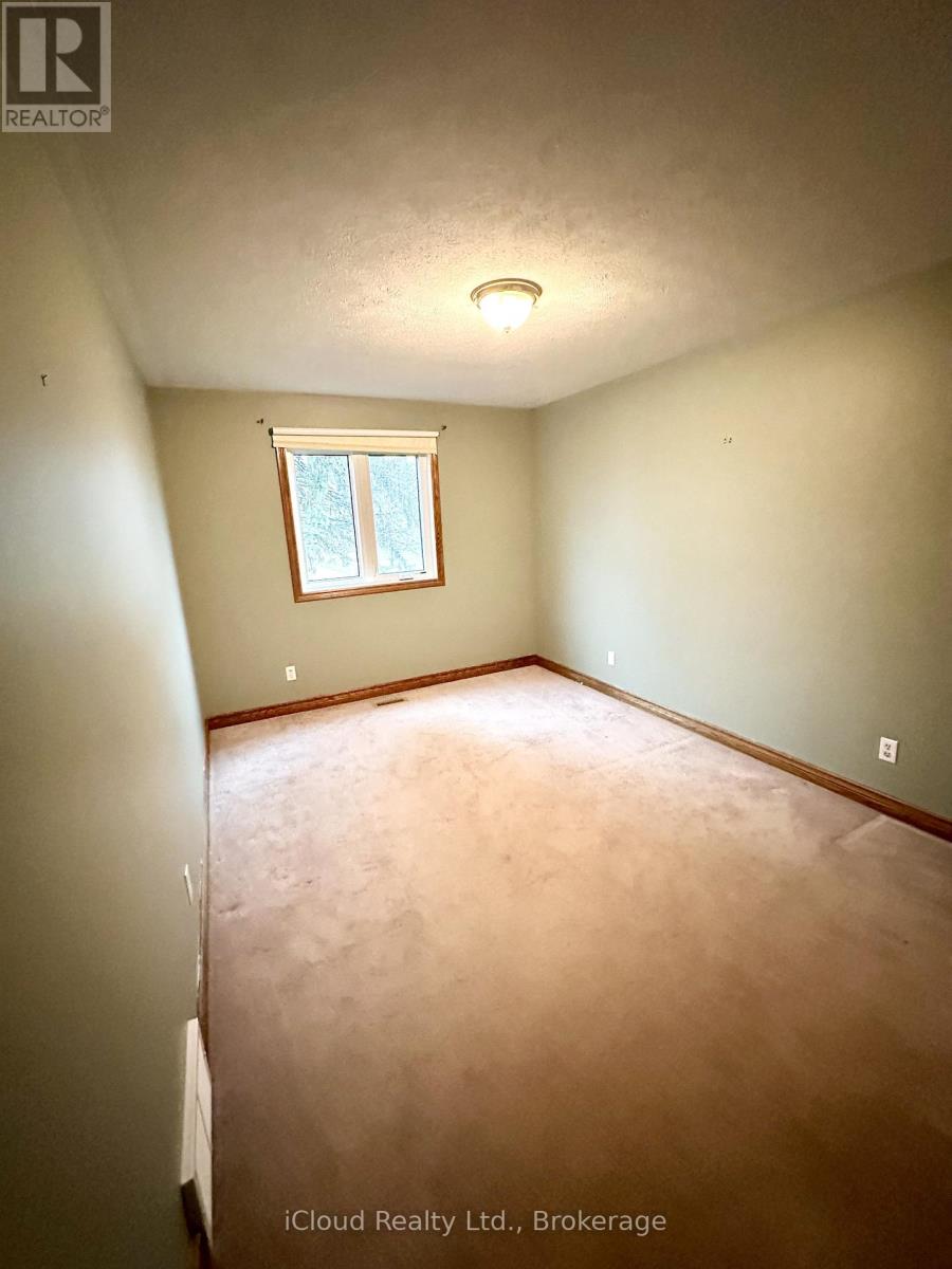 86 Glendale Drive E, Tillsonburg, Ontario  N4G 1J7 - Photo 17 - X12645510