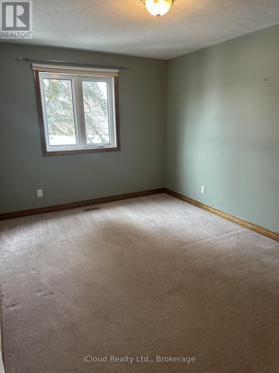 86 Glendale Drive E, Tillsonburg, Ontario  N4G 1J7 - Photo 21 - X12645510