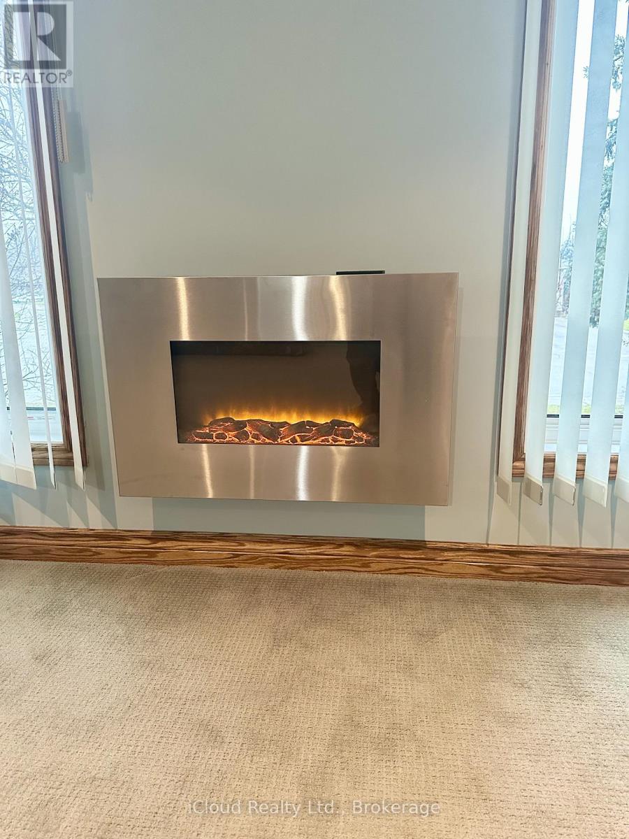 86 Glendale Drive E, Tillsonburg, Ontario  N4G 1J7 - Photo 4 - X12645510