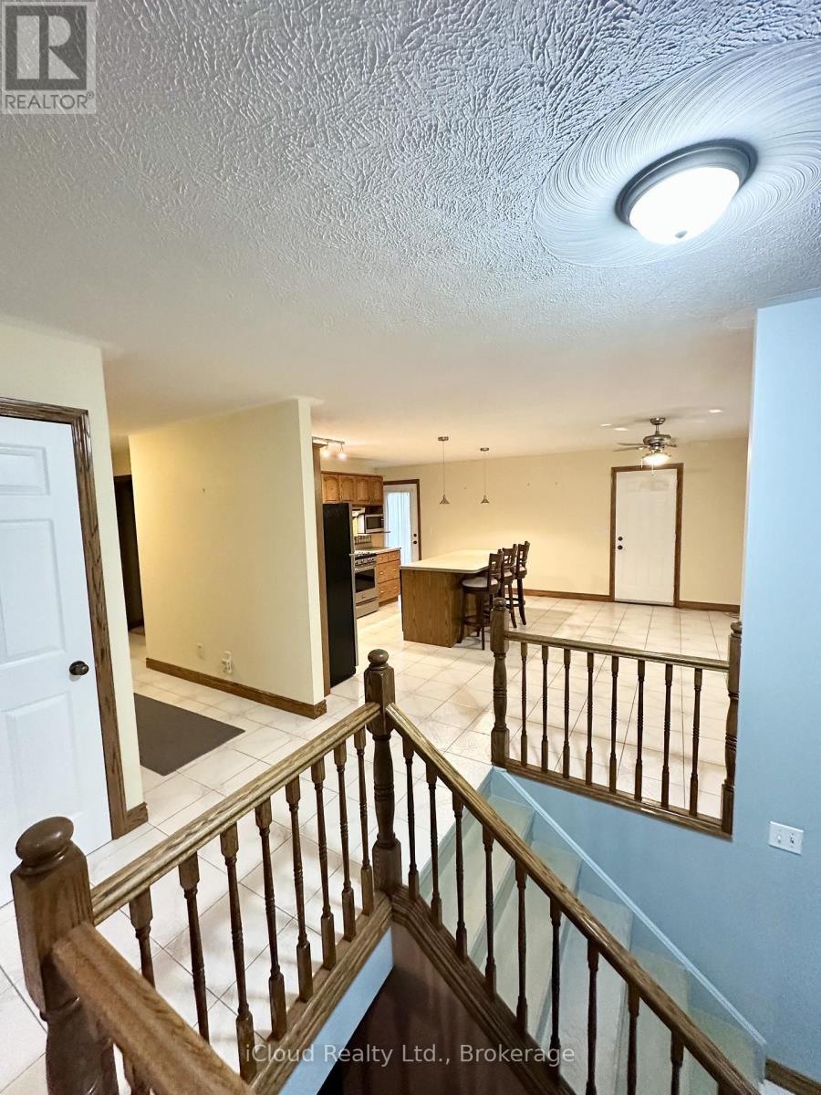 86 Glendale Drive E, Tillsonburg, Ontario  N4G 1J7 - Photo 6 - X12645510