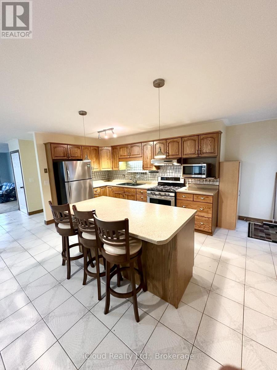 86 Glendale Drive E, Tillsonburg, Ontario  N4G 1J7 - Photo 8 - X12645510