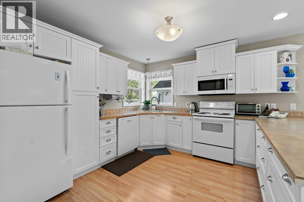 1231 10 Street Sw Unit# 3, Salmon Arm, British Columbia  V1E 0A5 - Photo 18 - 10363745